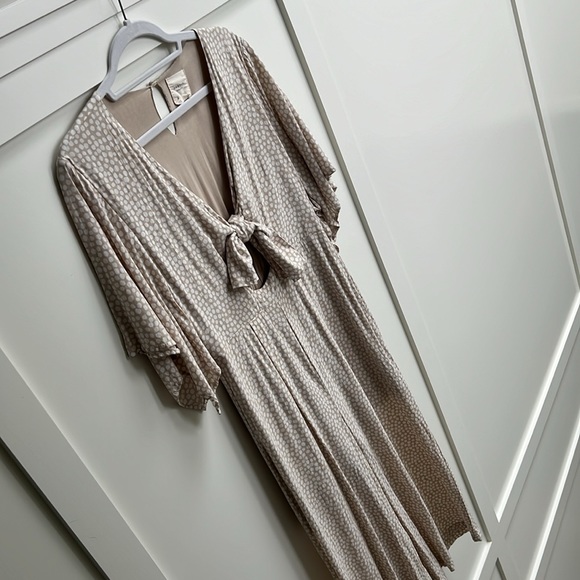 Jumpsuit - Picture 2 of 8